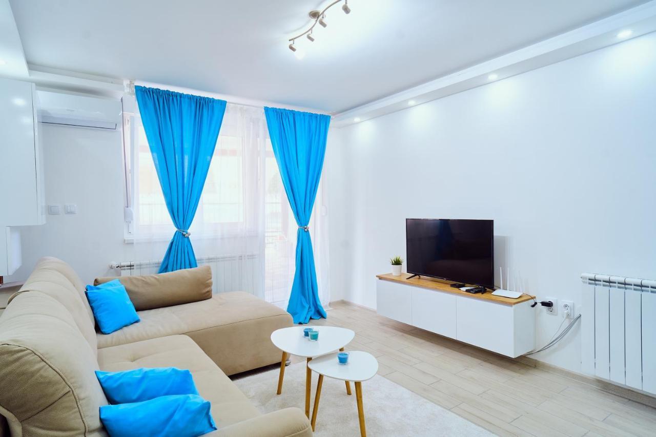La Lorre Lux Apartment Jagodina Exterior photo